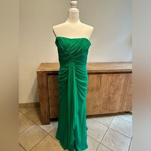 Badgley Mischka stunning green dress never worn